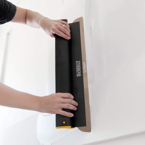 DeWALT 40" Aluminum Skimming Blade, 6 image